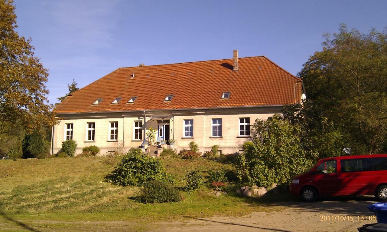 Gutshaus Alt-Jargenow Apartamento Alt Jargenow Exterior foto