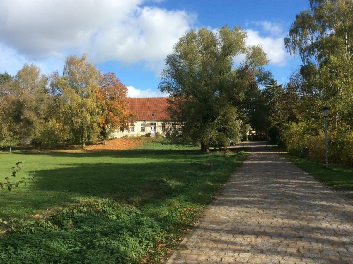 Gutshaus Alt-Jargenow Apartamento Alt Jargenow Exterior foto