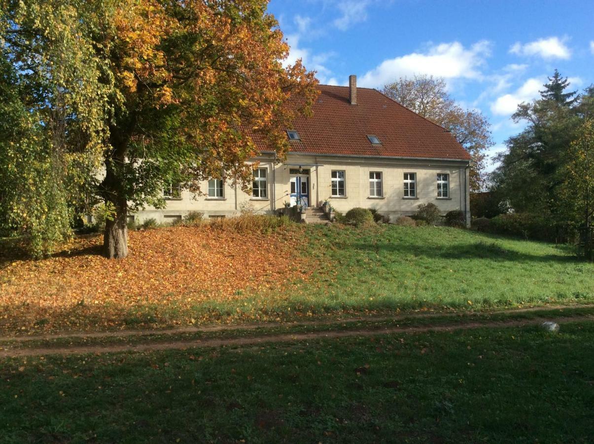 Gutshaus Alt-Jargenow Apartamento Alt Jargenow Exterior foto